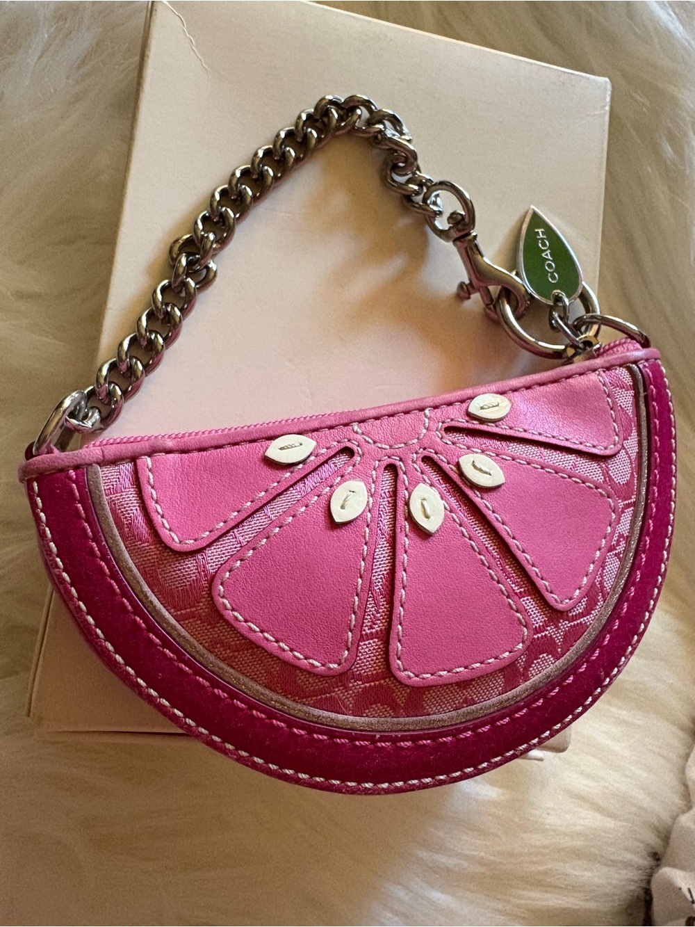 RARE Y2K COACH PINK LEATHER AND PINK ICONIC C JACQUARD PINK GRAPEFRUIT WRISTLET